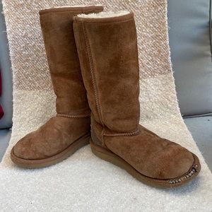 Kids Classic Tall Ugg boots in Chestnut